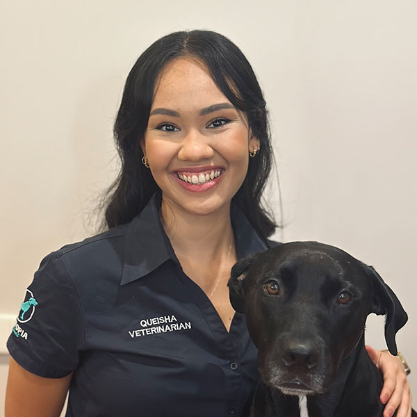 Dr Queisha